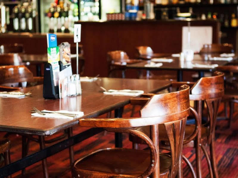 Upper Ross Hotel Townsville Esterno foto