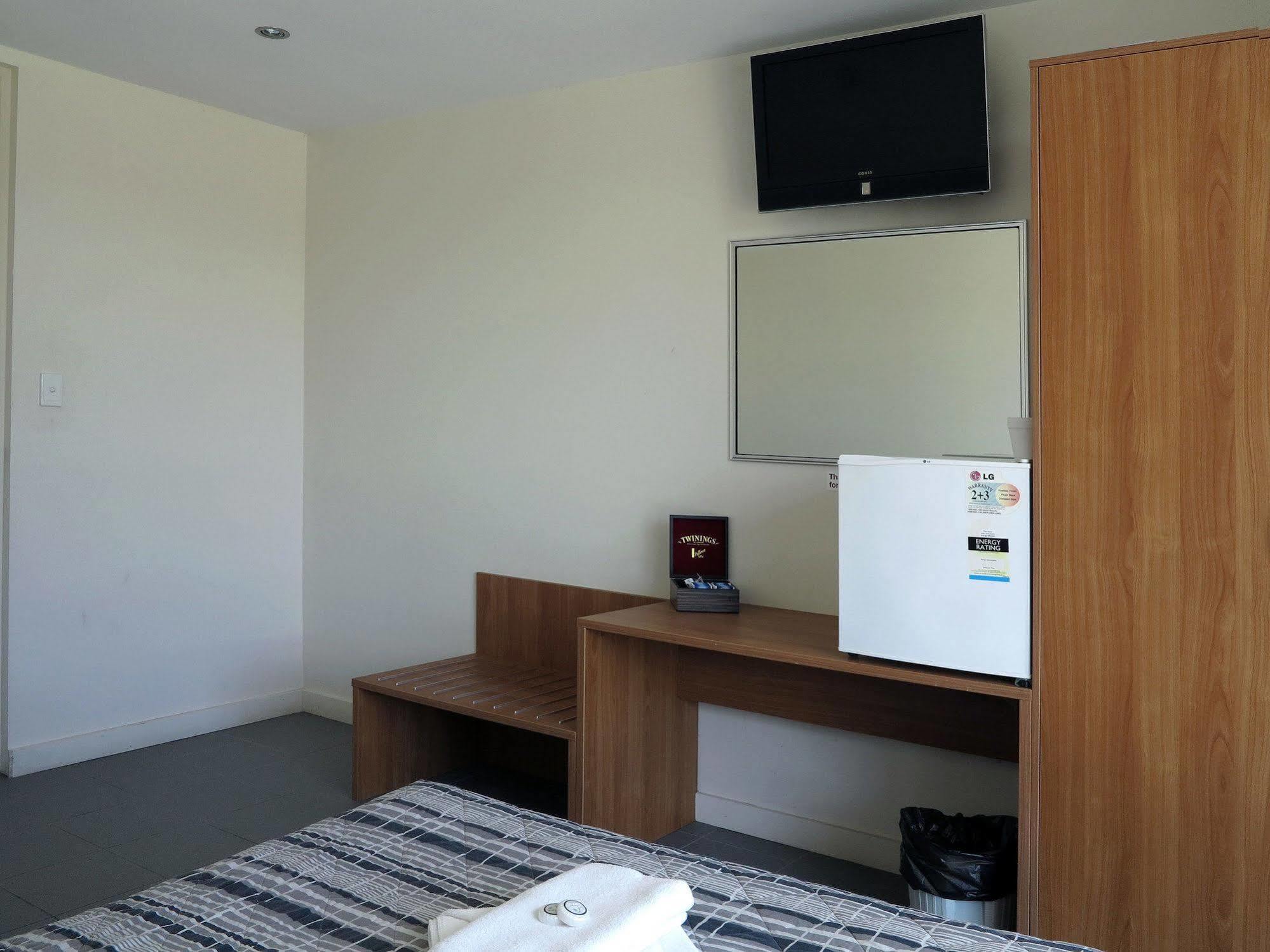 Upper Ross Hotel Townsville Esterno foto