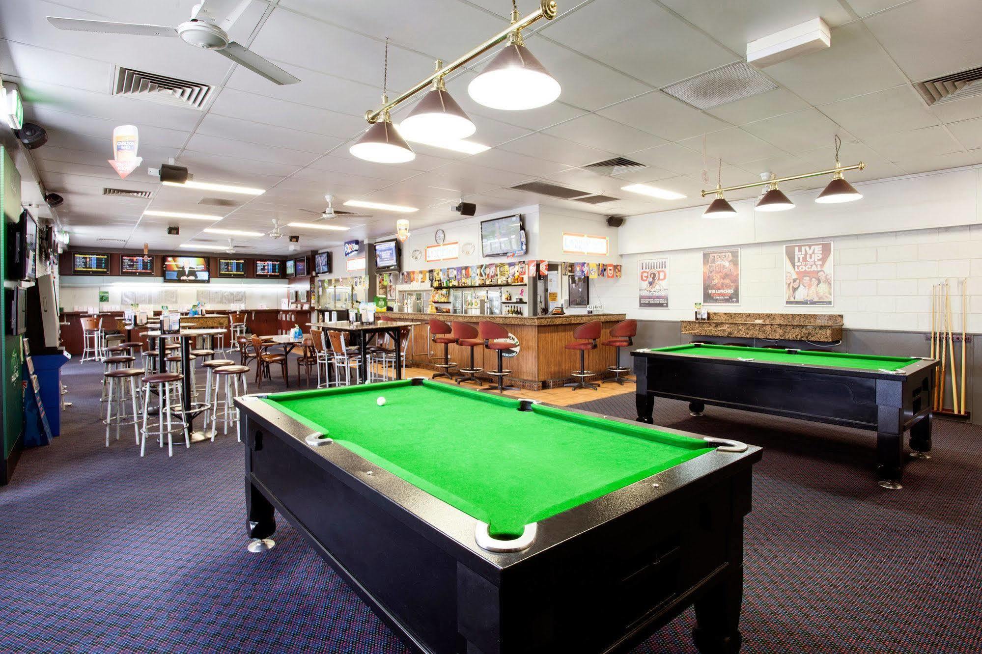 Upper Ross Hotel Townsville Esterno foto
